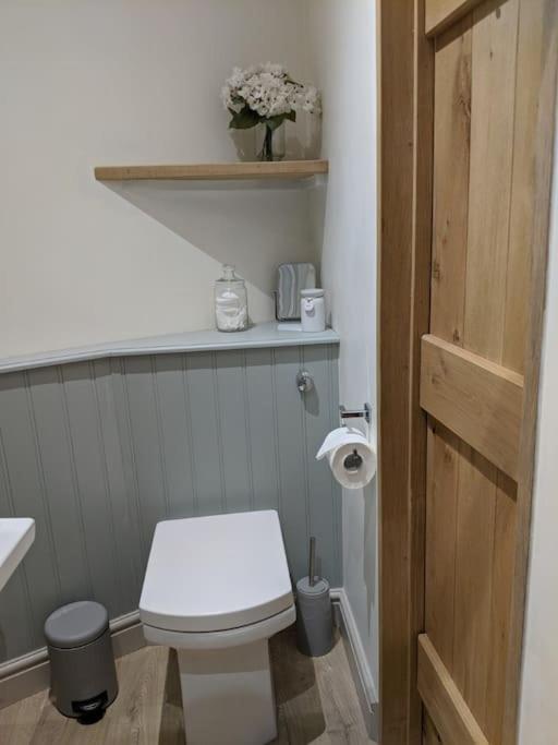 Barley - Cosy Stylish Apartment - Easy Access To Bath And Many Nearby Attractions Box  Ngoại thất bức ảnh